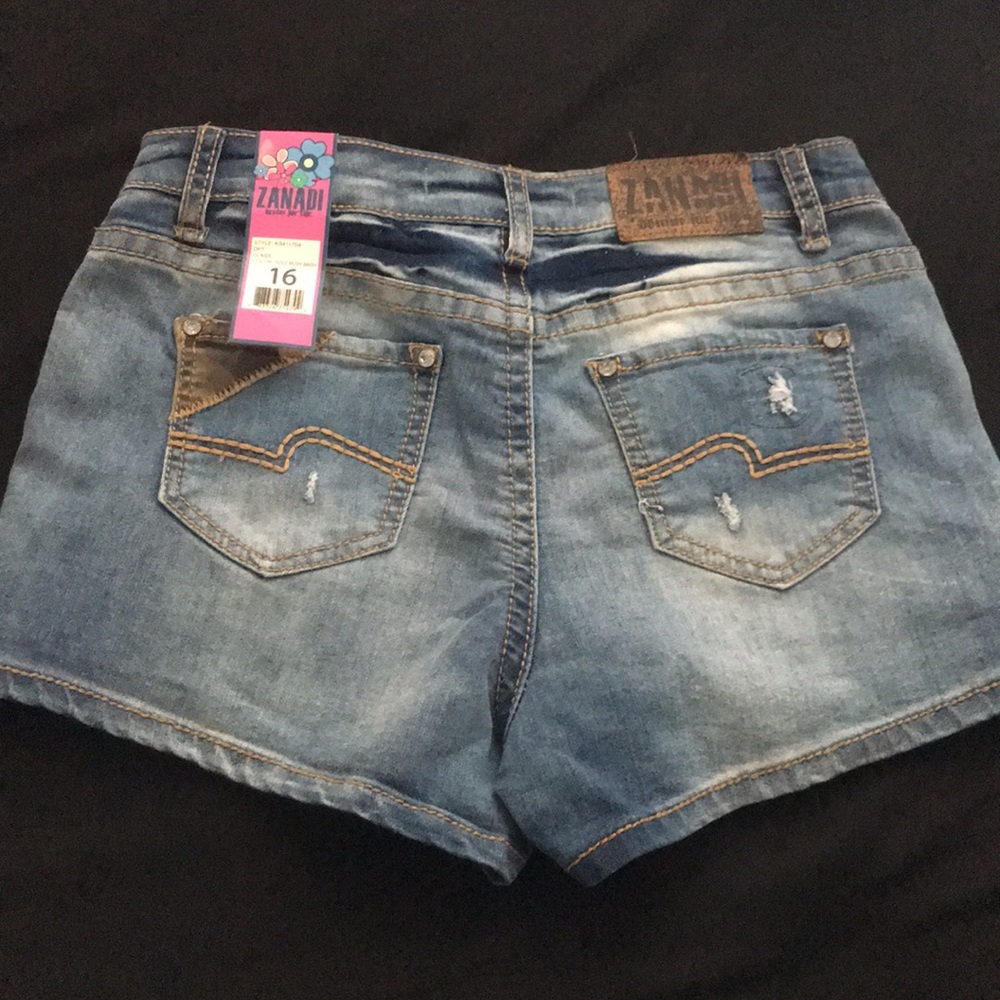 Gold Rush Wash Shorts - Picture 2 of 3